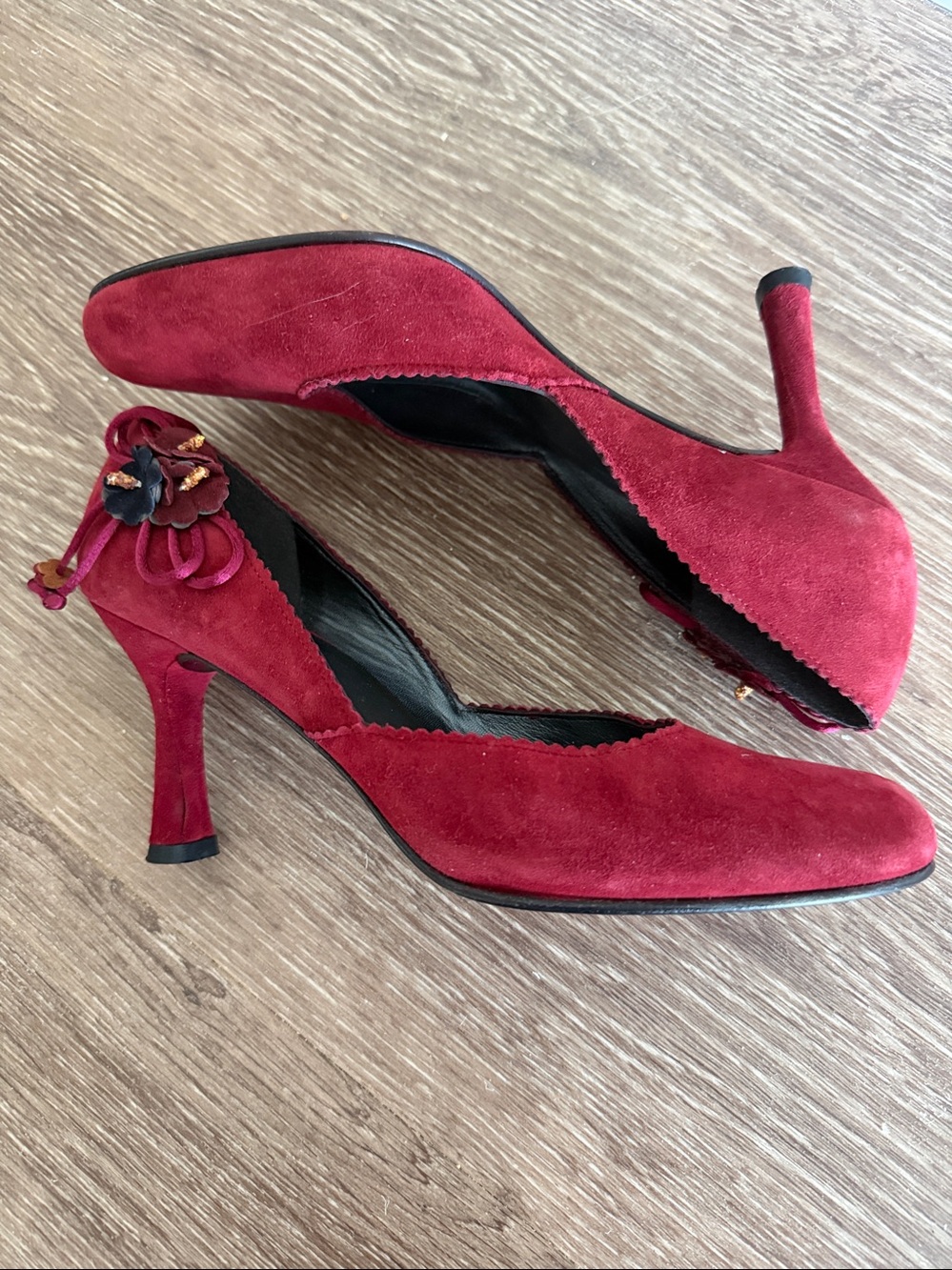 Stuart Weitzman Burgundy Suede Floral‎ D’Orsay Pumps Heels Women’s Size 7